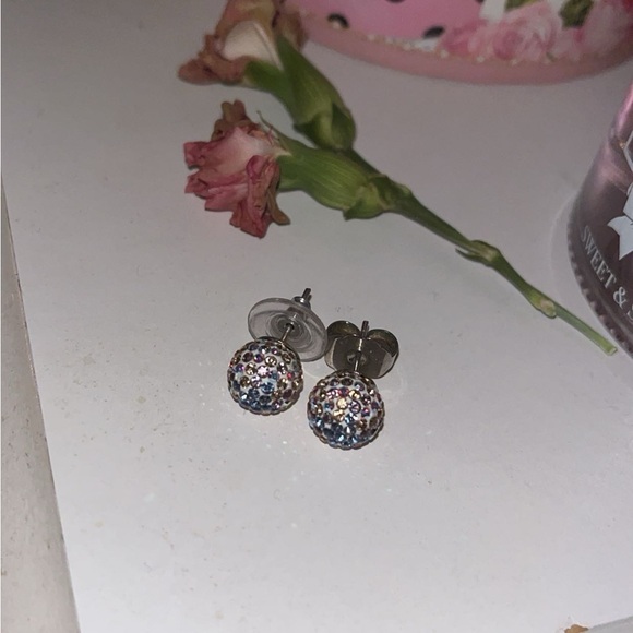💖EUC Hillberg & Berk Large Sparkle Earrings💖 - Picture 4 of 4